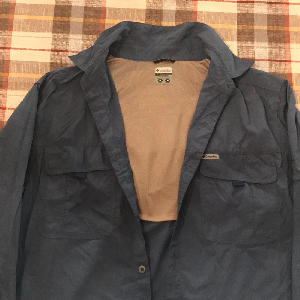 Columbia Titanium Button Up - image 2